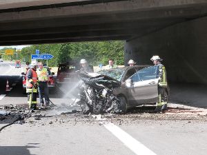 Ein 63-jähriger Autofahrer ist am Mittwochmorgen bei einem Unfall auf der B 27 bei Deißlingen ums Leben gekommen. Foto: Natascha Kübler