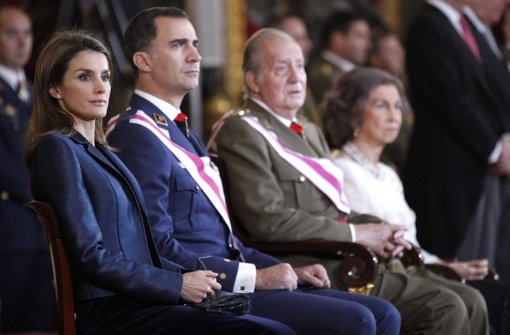 Juan Carlos von Spanien mit seiner Frau Sofía, seinem Sohn Felipe und seiner Schwiegertochter Letizia. Foto: dpa