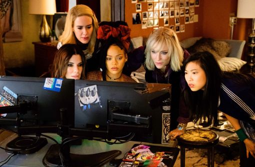 Starke Frauen: Sandra Bullock, Sarah Paulson, Rihanna, Cate Blanchett und Awkwafina (von links) in „Ocean’s 8“ Foto: Verleih