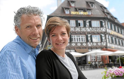 Sarah Hillebrenner und Martin Göschel sind das neue Pächterpaar in der Alten Post. Foto: Fritsch