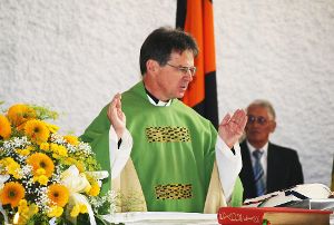 Andreas Gog – im Bild bei seiner Investitur in Albstadt – feiert sein Priesterjubiläum. Foto: Archiv Foto: Schwarzwälder-Bote