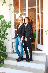 Tanja Gulde und Daniela Schick übernehmen gemeinsam die Leitung des Kindergartens Regenbogen.  Foto: Verwaltung Foto: Schwarzwälder-Bote