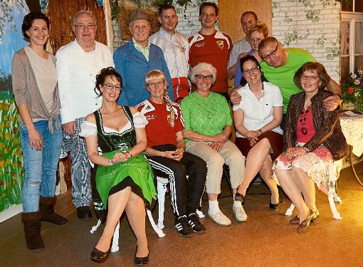 Im vergangenen Jahr führte das Biesmugga-Theater den Schwank Dr Heggabronzer auf. Foto: Klink Foto: Schwarzwälder-Bote