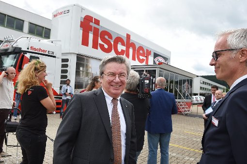 Firmeninhaber Klaus Fischer strahlt bei der Präsentation seines Show-Trucks. Foto: Hopp
