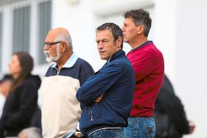 Oberligist FC 08 Villingen beginnt am Montagabend die Vorbereitung auf die Saison 2015/16. Wir sprachen mit dem 50-jährigen Trainer, Lothar Mattner (rechts). Foto: sb