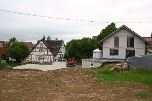 Holzhausen Mitte: Das Bauvorhaben des Investors Sülzle bereitet vielen Räten Kopfschmerzen Foto: sb