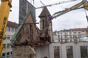 Die Auferstehungskirche muss dem Gerber weichen. Klicken Sie sich durch die Bilder vom Abriss ... Foto: www.7aktuell.de | Florian Gerlach