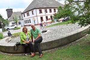 Landtagsabgeordnete Martina Braun und Bürgermeister Rudolf Fluck sehen für eine Zusammenarbeit gemeinsame Interessen. Foto: Hettich-Marull Foto: Schwarzwälder-Bote