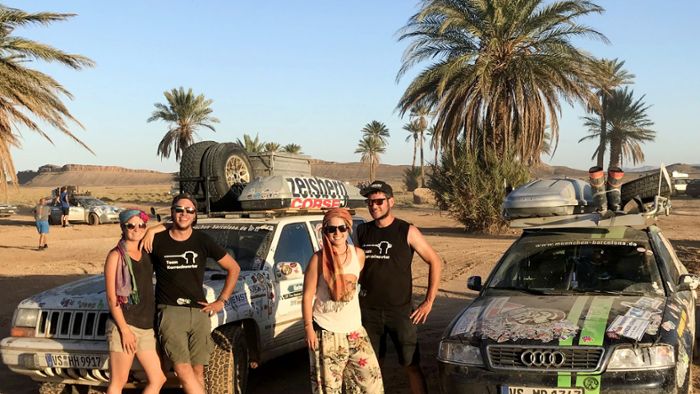 Abenteurer fahren Rallye nach Marrakesch 