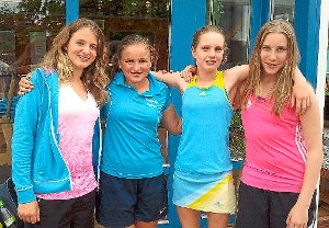 Siegreichen Mädchen des TC Bochingen: Selina Mail, Lisa-Marie Sieber, Alessia Amon und Hannah Walter (von links). Foto: Bihler Foto: Schwarzwälder-Bote