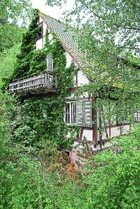 Das erste Gästehaus, erbaut 1950, steht heute noch.  Foto: Fisel Foto: Schwarzwälder-Bote