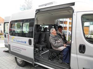 Das Seniorenzentrum der Zieglerschen im Villinger Wohn­gebiet Welvert hat jetzt einen Rollstuhl-Bus.  Foto: Laubis Foto: Schwarzwälder Bote