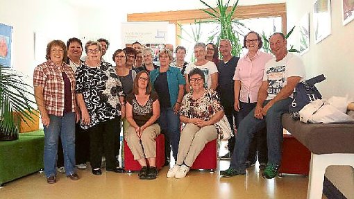 Der Verein Kreuz + Quer spendete schon zum zweiten Mal für die Kinderklinik Schömberg. Foto: Kreuz + Quer Foto: Schwarzwälder-Bote