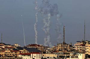 Am Montagabend sind Raketen aus dem Gazastreifen nach Israel abgefeuert worden. Foto: AFP/MAHMUD HAMS