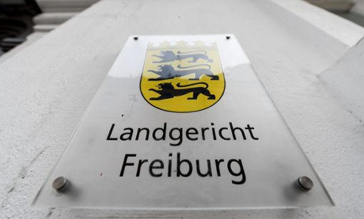 Noch vor der Sommerpause soll das Urteil am Landgericht Freiburg gesprochen werden. (Symbolbild) Foto: dpa