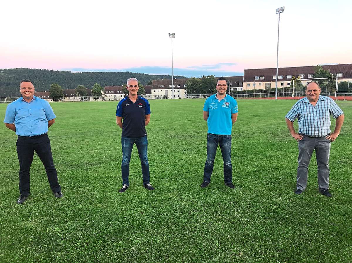 Die neue Führung des TSV WIldberg: Vorsitzender Sebastian Paß (von links), zweiter Vorsitzender Andreas Behrens, Hauptkassier Timo Schanz und der  frühere Vorsitzende Klaus Dittus.