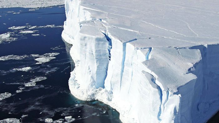 Neuer weltgrößter Eisberg in Antarktis entdeckt