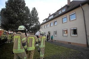 In diesem Mehrfamilienhaus in Schwenningen drohte gestern Nachmittag ein Mann mit einem Messer, woraufhin er in Gewahrsam genommen wurde. Foto: Marc Eich
