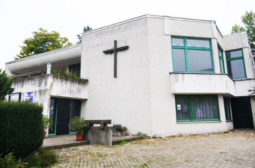 Eine Privatperson hat das katholische Gemeindezentrum St. Antonius in Truchtelfingen gekauft. Foto: Martin Kistner