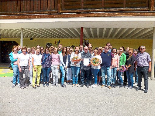 An der Grund- und Werkrealschule Burladingen wurden vier Kollegen verabschiedet.   Foto: Schule Foto: Schwarzwälder-Bote