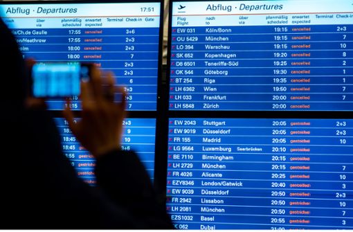 In der Coronakrise wurden zahlreiche Flüge abgesagt. Die Ticketkosten wurden zum Teil aber bis heute nicht erstattet. Foto: dpa/Axel Heimken