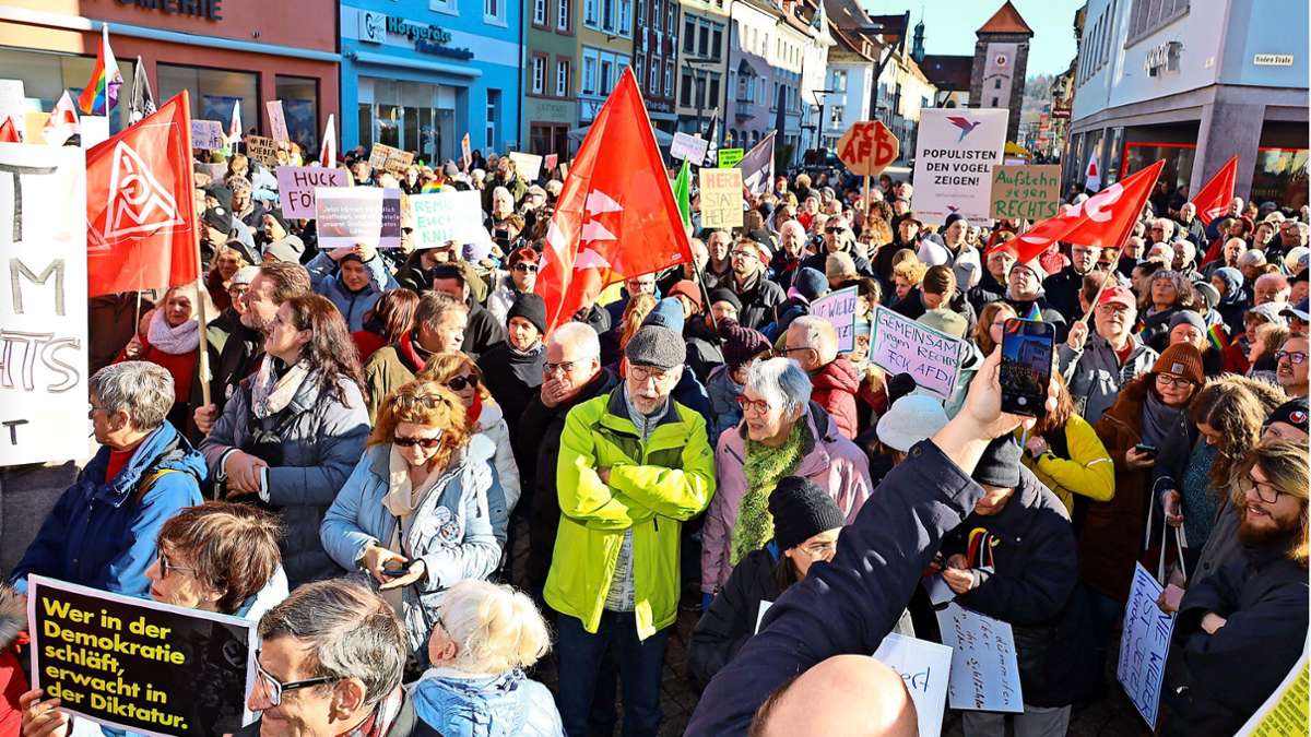 Demo  in der Villinger Innenstadt: VS gibt klares Signal gegen rechts