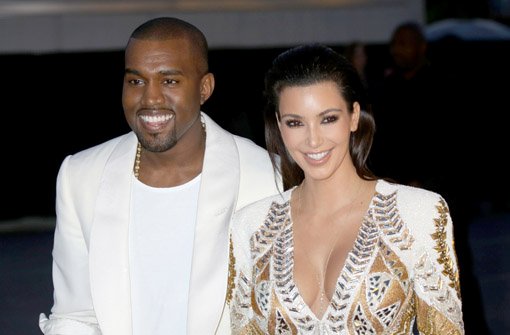Wenn HipHop-Star Kanye West seine Verlobte Kim Kardashian vor den Altar führt, soll es eine ganz spezielle Hochzeit werden. Das Paar will sich auf Schloss Versailles das Jawort geben. Foto: dpa