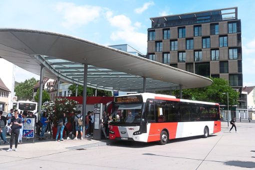 Die Rexer-Gruppe ist für einen Großteil der Busverbindungen im Landkreis Calw – hier am Busbahnhof Nagold – verantwortlich.  Foto: Bernklau