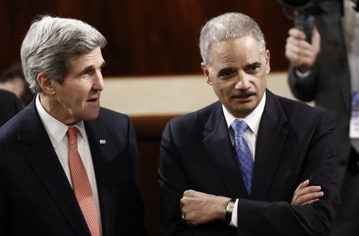 US-Justizminister Eric Holder (rechts) hat sein Kommen zugesagt. Foto: dpa