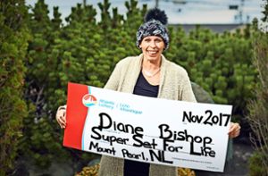 Diane Bishop leidet an aggressivem Brustkrebs. Ihre finanzielle Lage ist prekär. Dann kaufte sie sich für 20 Dollar ein Los – und gewinnt den Hauptpreis. Foto: Atlantic Lottery