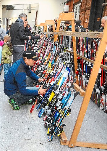 Hier kann jeder mit und auf Skiern abfahren.   Foto: Ziechaus Foto: Schwarzwälder-Bote