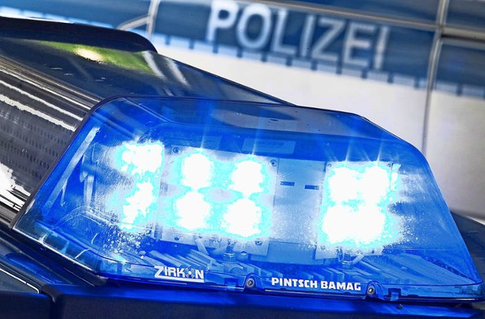 Polizei sucht nach Täter: Reizgasattacke am Offenburger Bahnhof