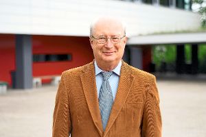 Wolfgang Mack hat 19 Jahre lang das Leibniz-Gymnasium geleitet. Jetzt wird er bald 65 Jahre und verabschiedet sich in den Ruhestand. Foto: Strasser Foto: Schwarzwälder-Bote