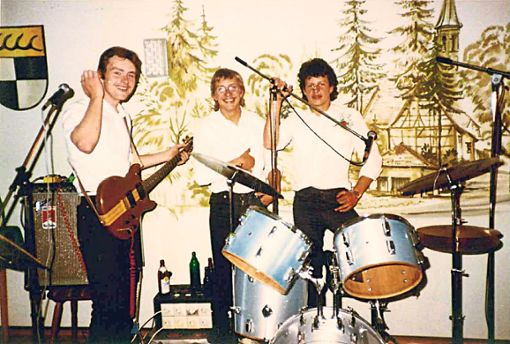 Ein Bild aus vergangenen Tagen: Metropolis starteten als Schülerband und gaben in den 1980er-Jahren unzählige Konzerte. Foto: Archiv Schweizer Foto: Schwarzwälder Bote