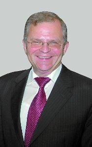 Sparkassenchef Uwe Braun präsentierte das Ergebnis des Jahres 2011. Foto: Archiv Foto: Schwarzwälder-Bote