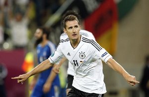 Der Mann für die italienischen Momente im deutschen Spiel: Wahl-Römer Miroslav Klose will auch  im Halbfinale jubeln –  gegen Italien. Foto:  