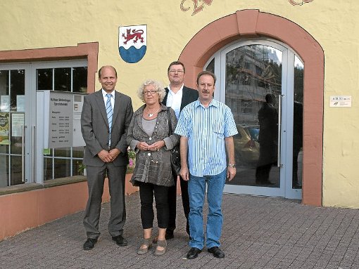 Beeindruckt von Wellendingen (von links): Thomas Albrecht, Rita Haller-Haid, Klaus Eisenhardt und Alexander Angst. Foto: Schick Foto: Schwarzwälder-Bote