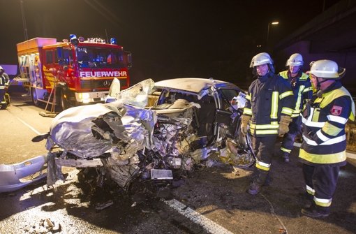 Tödlicher Unfall mit Geisterfahrer: Auf der A99 bei München sterben zwei Männer. Foto: dpa