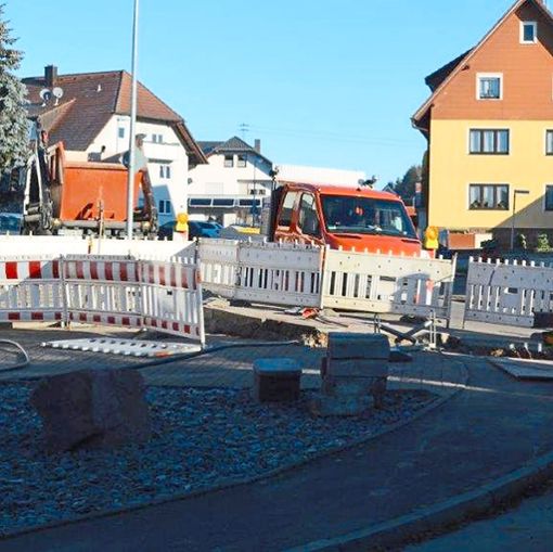 Die Strom-, Gas- und Glasfaserverlegung in der Schramberger Straße in Mariazell steht kurz vor dem Abschluss.Foto: Herzog Foto: Schwarzwälder Bote