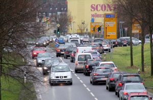 Die Verkehrslage rund um Göttingen hat sich nach dem Gefahrgutunfall und der Vollsperrung der A7 wieder etwas beruhigt. Foto: dpa