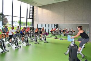 Gut besucht: Indoor Cycling bei der Sportgemeinde. Fotos: Reinhardt Foto: Schwarzwälder Bote