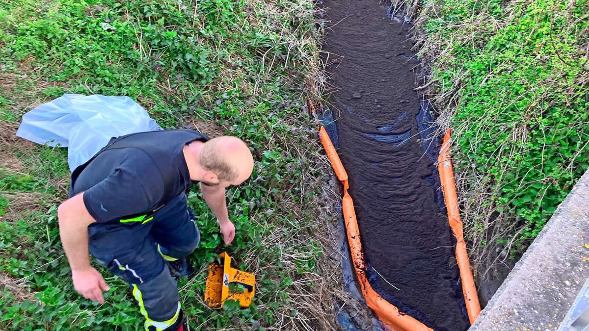 Umweltkatastrophe: 1000 Liter Heizöl gelangen in Oberschopfheimer