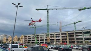 Arbeiter stürzt in Albstadt von Baugerüst