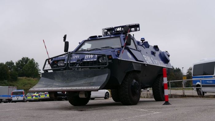 Durchsuchungen in Balingen: Polizeipanzer bei Drogenrazzia eingesetzt