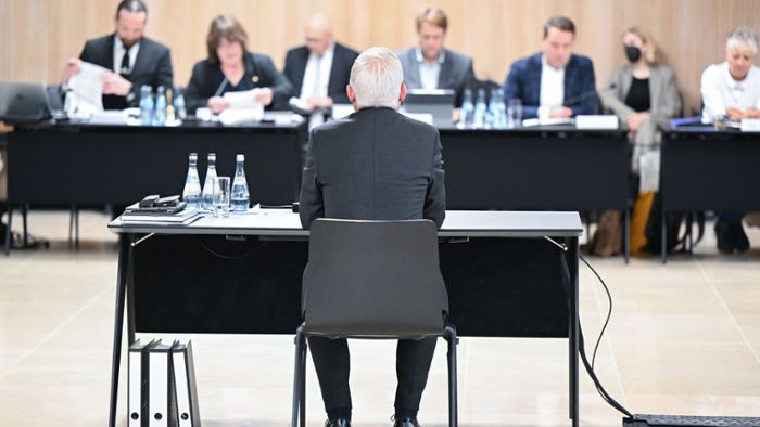 Opposition entsetzt von Strobls Auftritt im Untersuchungsausschuss