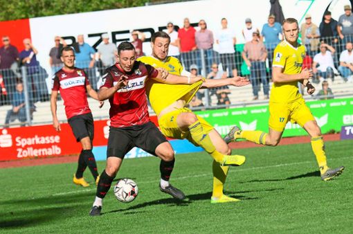Nach dem 1:1 gegen den FK Pirmasens wollen Daniel Seemann und die TSG Balingen auch vom schweren Auswärtsspiel beim TSV Steinbach-Haiger etwas Zählbares mitbringen. Foto: Kara