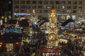 Der Vorfall ereignete sich auf dem Weihnachtsmarkt in Dresden (Archivbild). Foto: dpa/Matthias Rietschel