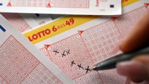 Ein Lottospieler lag goldrichtig (Symbolbild). Foto: dpa/Federico Gambarini