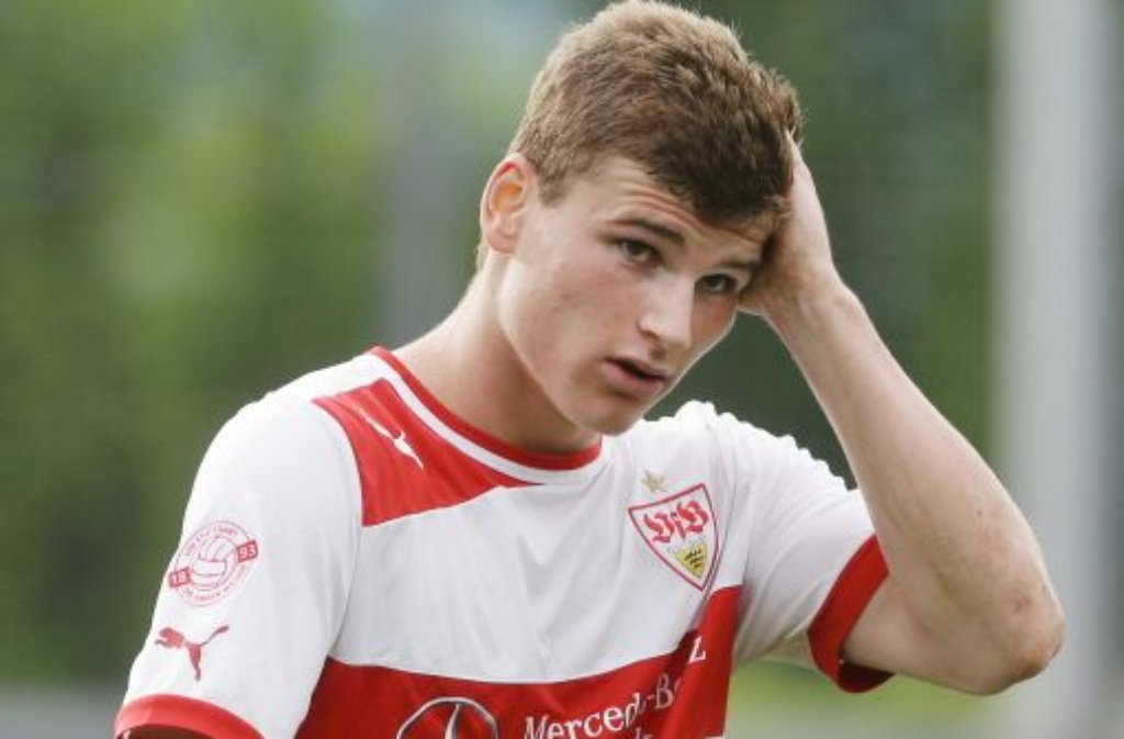 Timo Werner ist mit 17 Jahren das hoffnungsvollste Talent beim VfB Stuttgart. Wovon er träumt und wie sein Alltag aussieht erfahren Sie in unserer Bildergalerie. Foto: Pressefoto Baumann