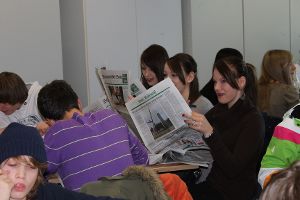 Das Medienprojekt Zeitung in der Schule startet. Foto: Florian Würth